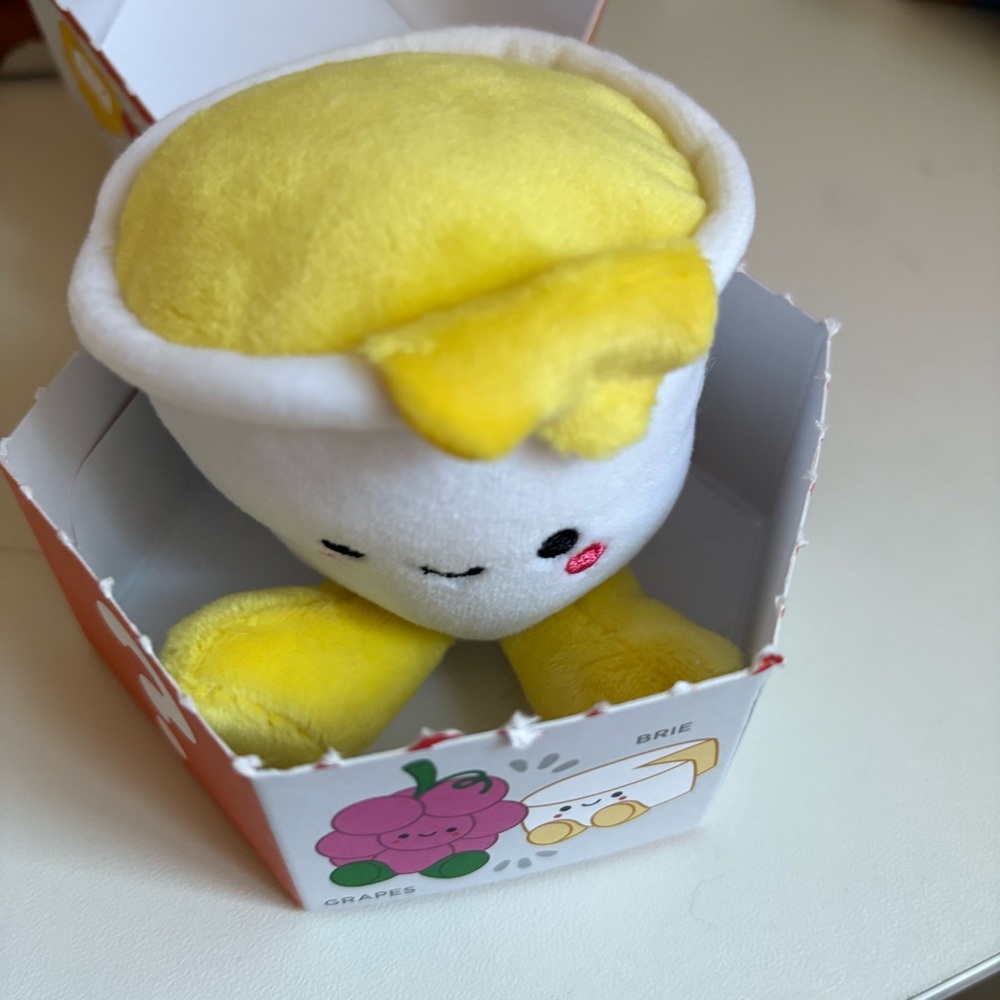 Hallmark Series 4 Better Together Plush - Picture 3 of 4